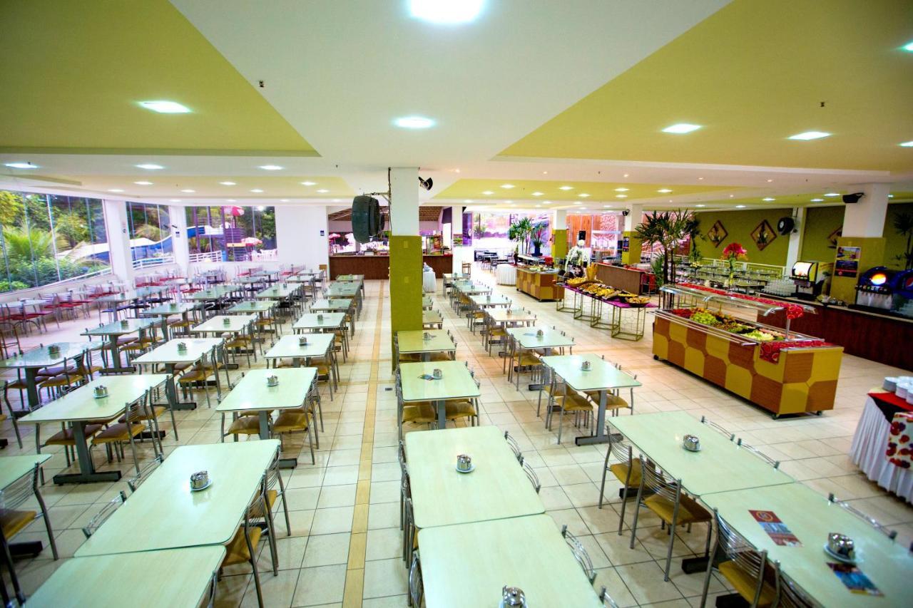 Golden Dolphin Grand Hotel Oficial Caldas Novas Exterior foto